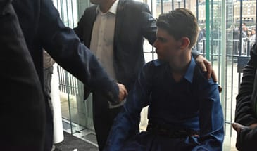 Расистское нападение на курдского подростка в Лондоне