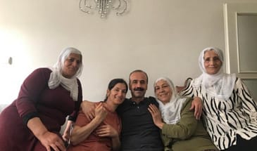 Заключенный Яхья Фидан вышел на свободу после 30 лет тюрьмы