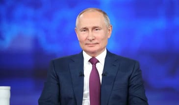Путин поздравил военных с освобождением Артемовска